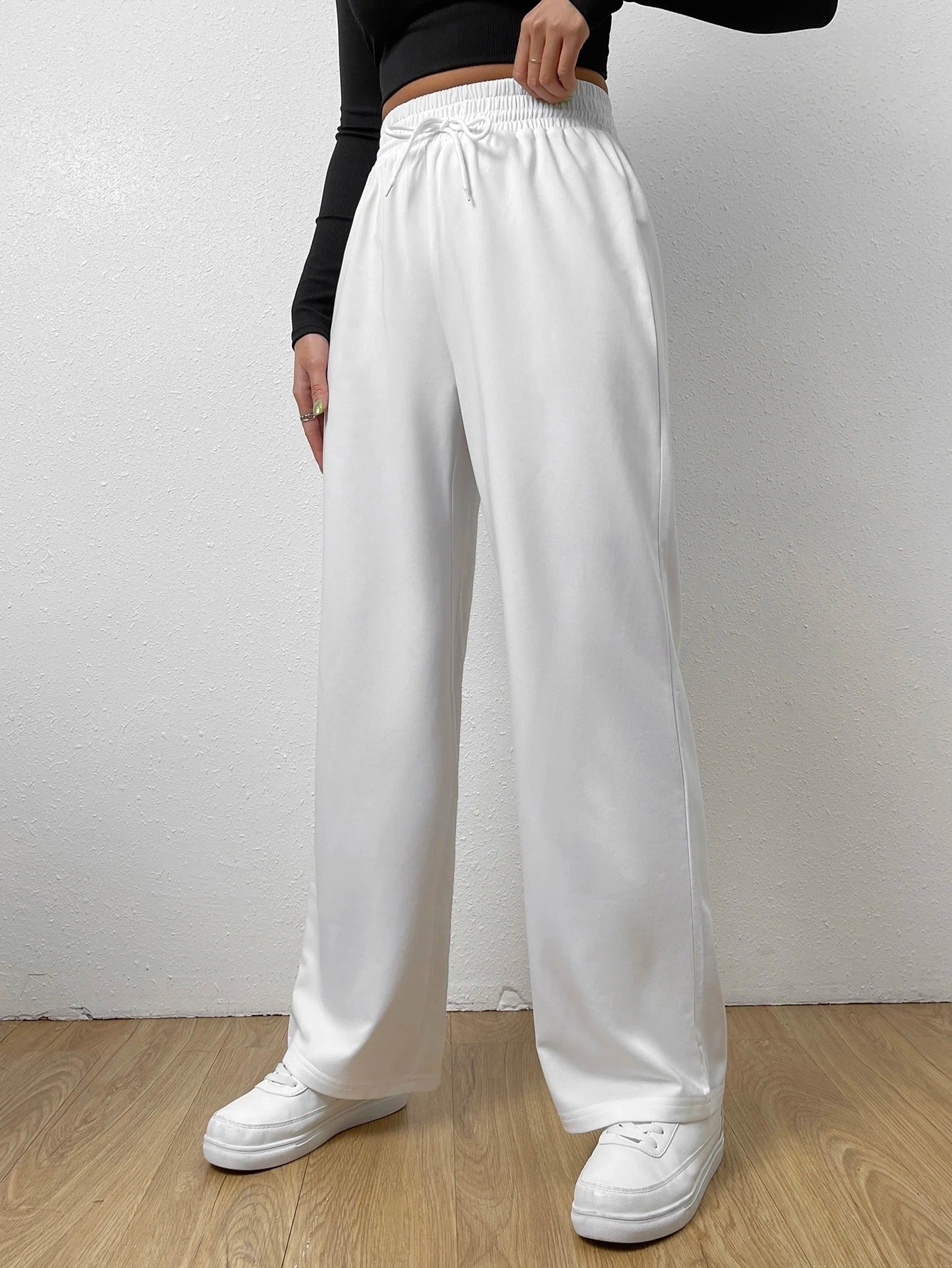 Snow White Colour Comfortable Women's Pants