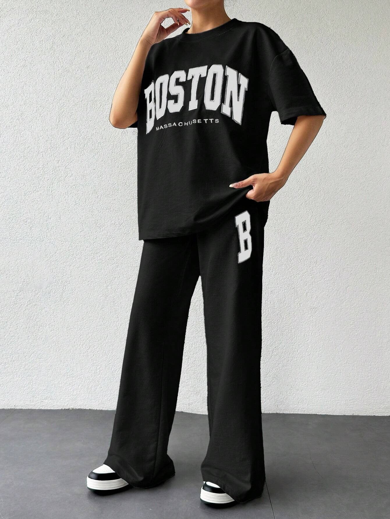 ARENVIA - Comfortable Women's Co-Ord Set with Graphic Print
