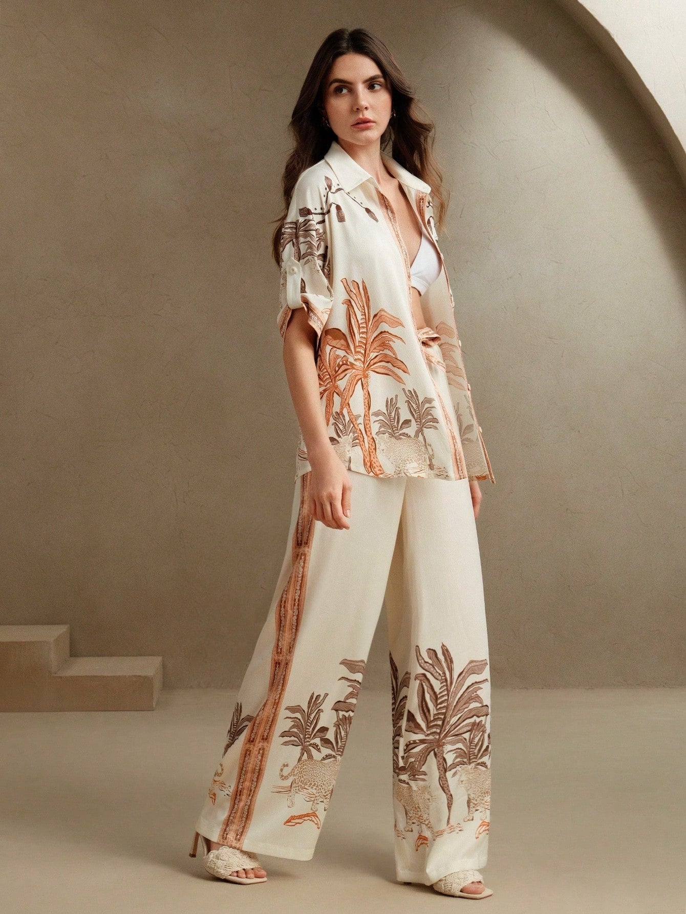 ARENIVA - Classi Co-Ord Set With Floral Printed with Back Tie-Up