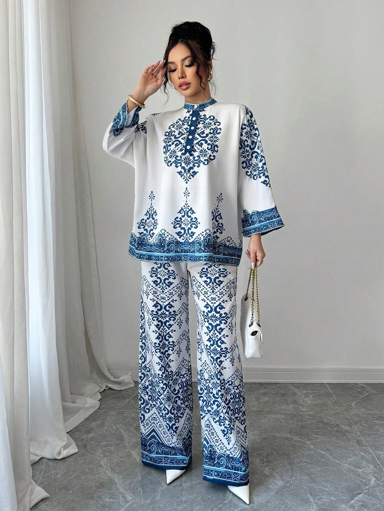 ARENIVA - Classi Women's Co-Ord Set With Floral Print