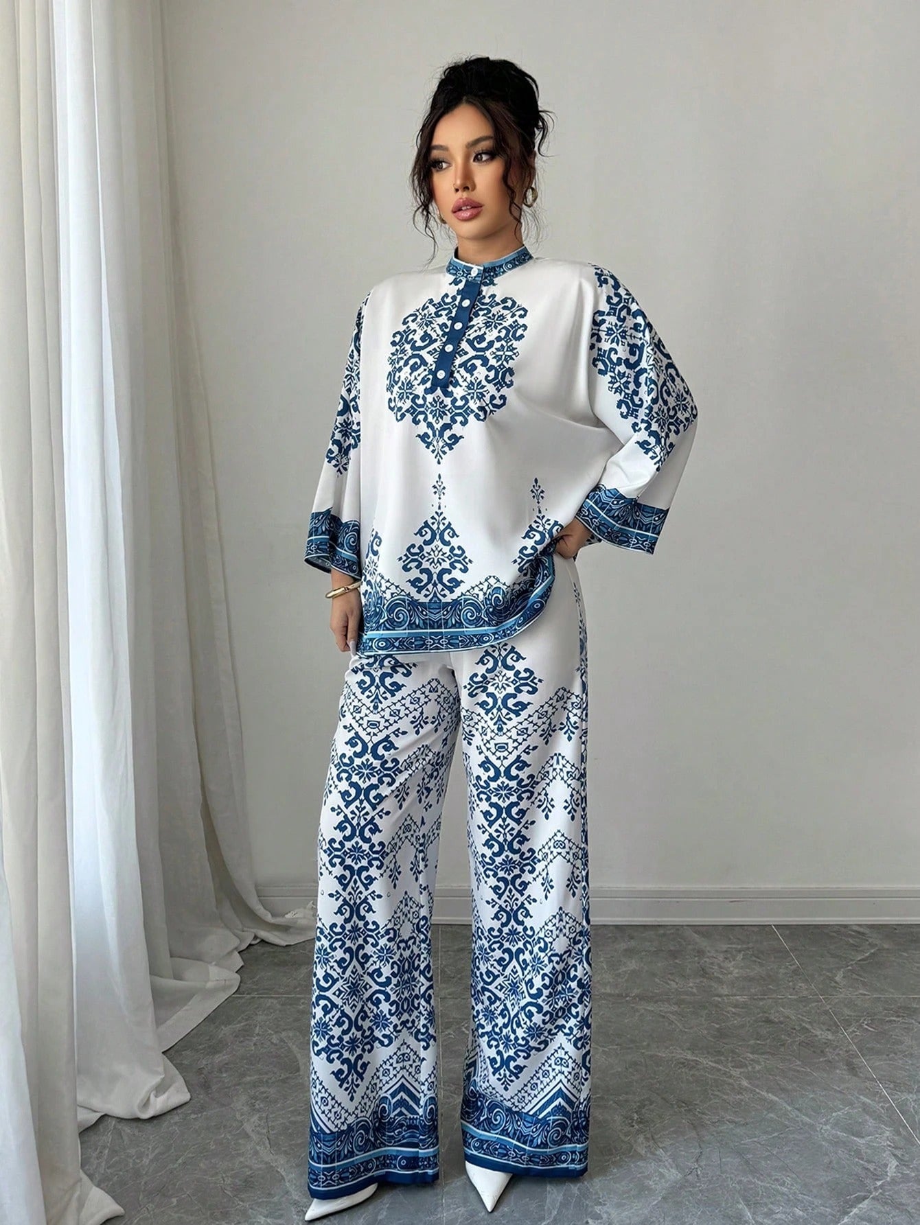ARENIVA - Classi Women's Co-Ord Set With Floral Print