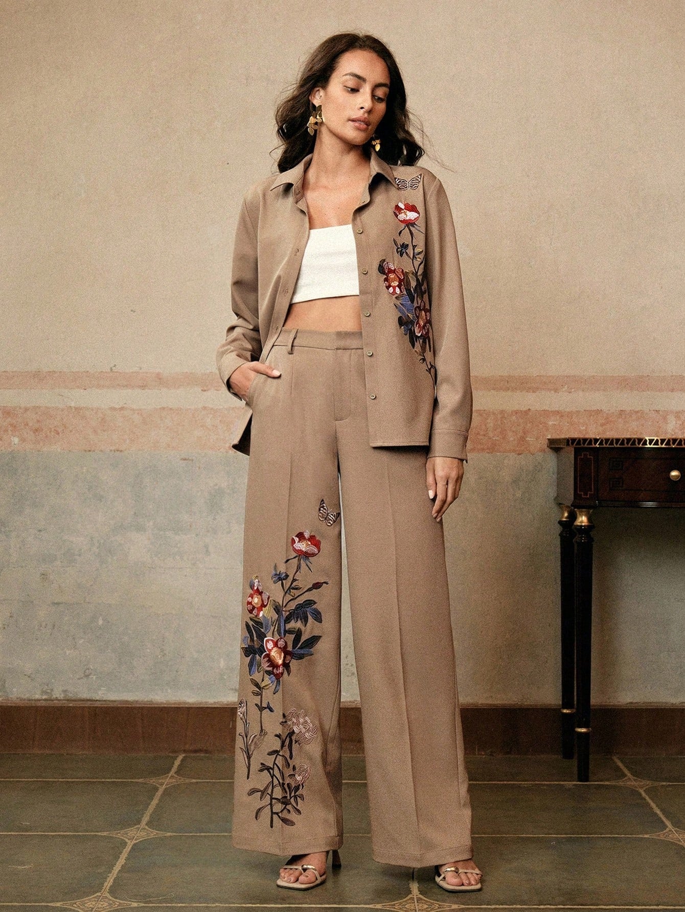 ARENIVA - Classi Co-Ord Set With Floral Embroidery