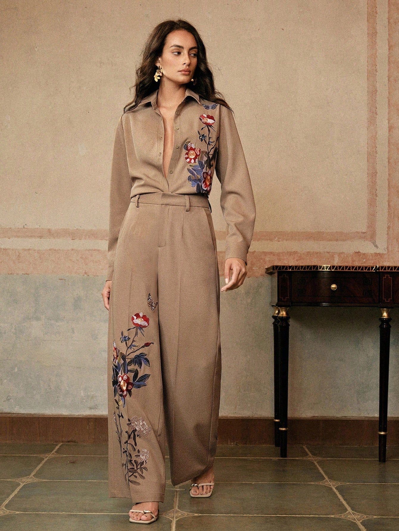 ARENIVA - Classi Co-Ord Set With Floral Embroidery