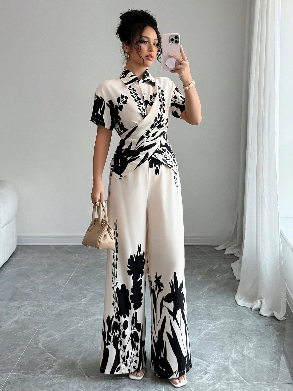 ARENIVA - Classi Co-Ord Set With Floral Printed with Back Tie-Up
