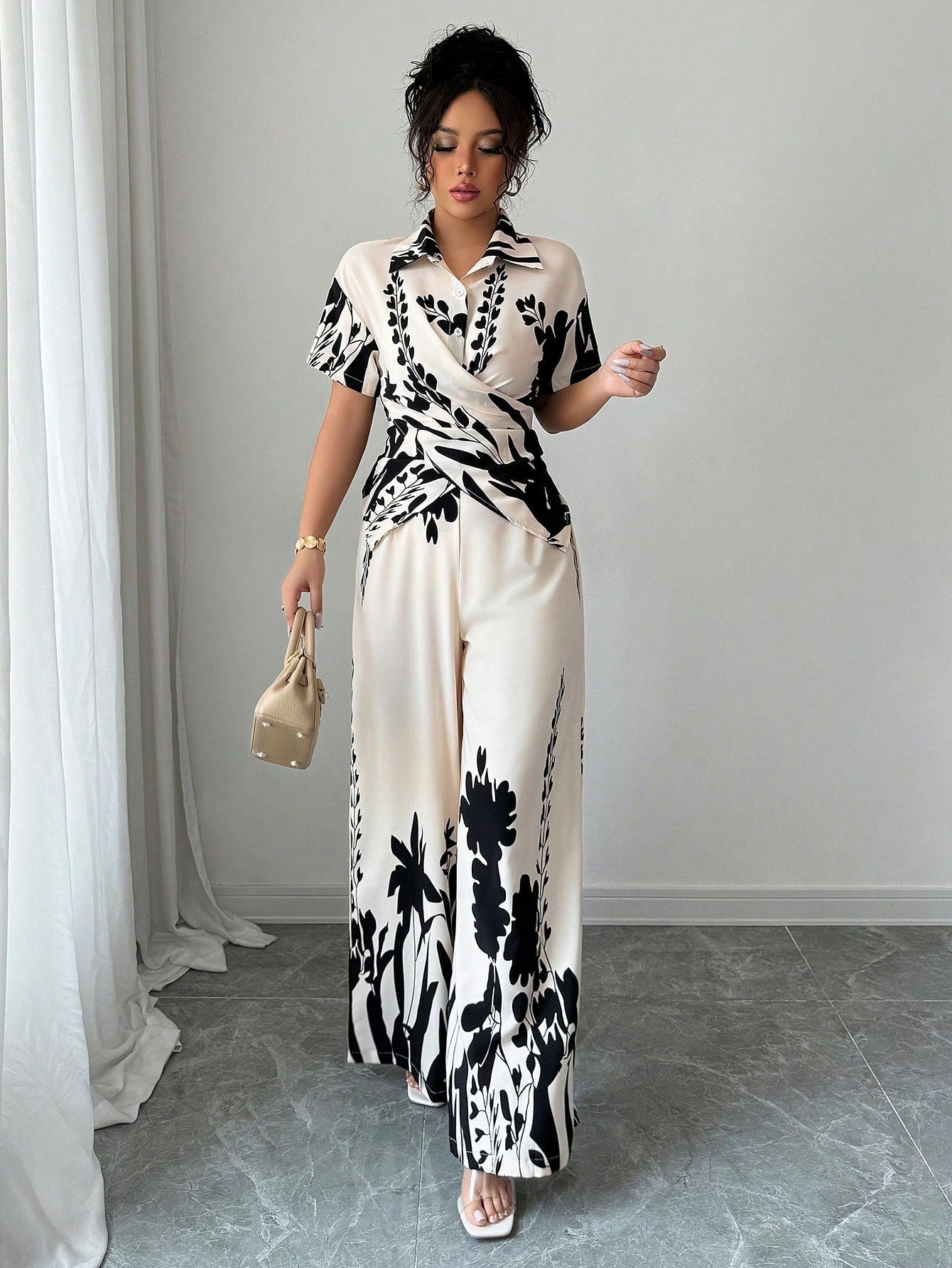 ARENIVA - Classi Co-Ord Set With Floral Printed with Back Tie-Up