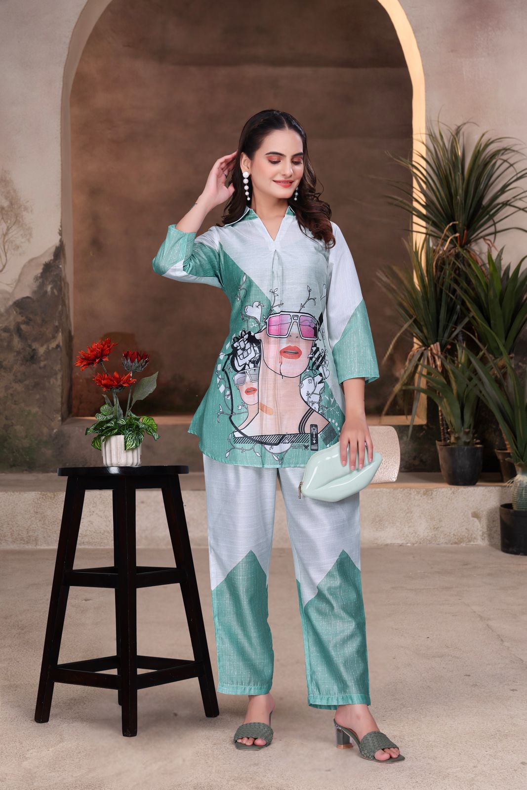 Green & White Graphic Printed Women’s Co-ord Set