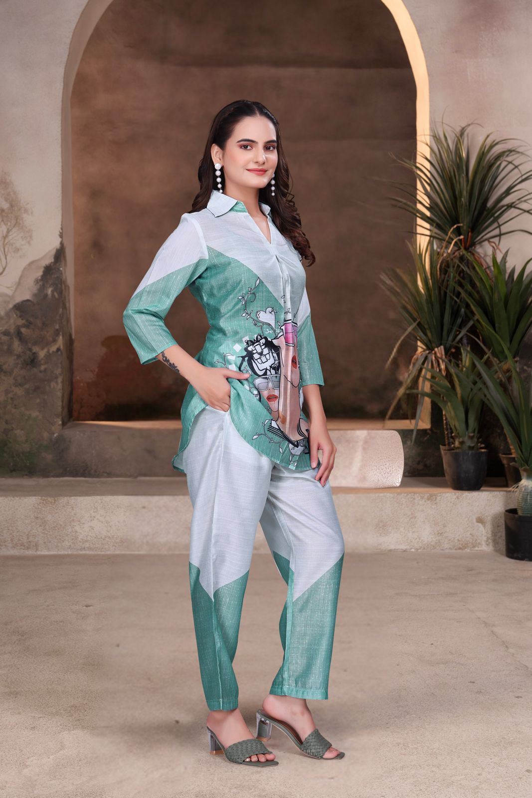 Green & White Graphic Printed Women’s Co-ord Set