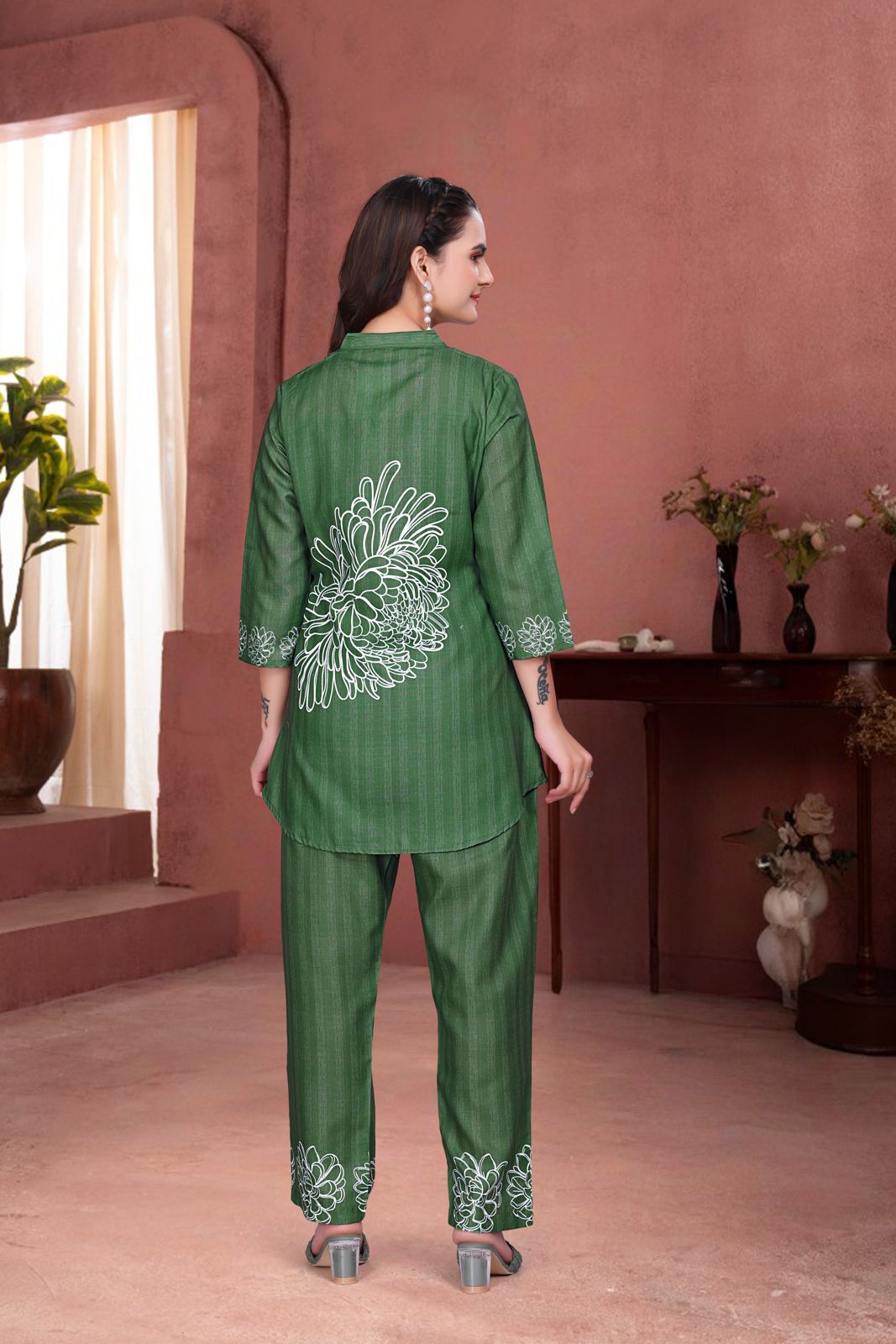 Dark Green Women's Comfortable Co-Ord Set with Graphic Print