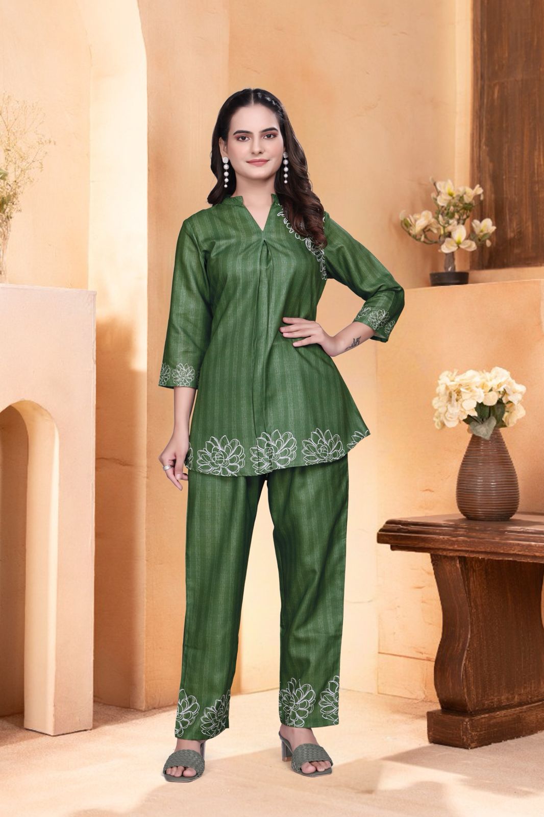 Dark Green Women's Comfortable Co-Ord Set with Graphic Print