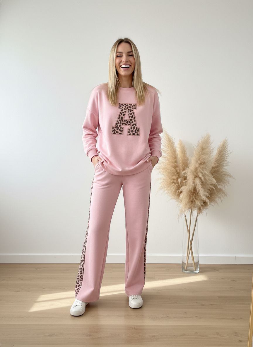 Baby Pink Colour Women's Comfortable Co-Ord Set with Leopard Print