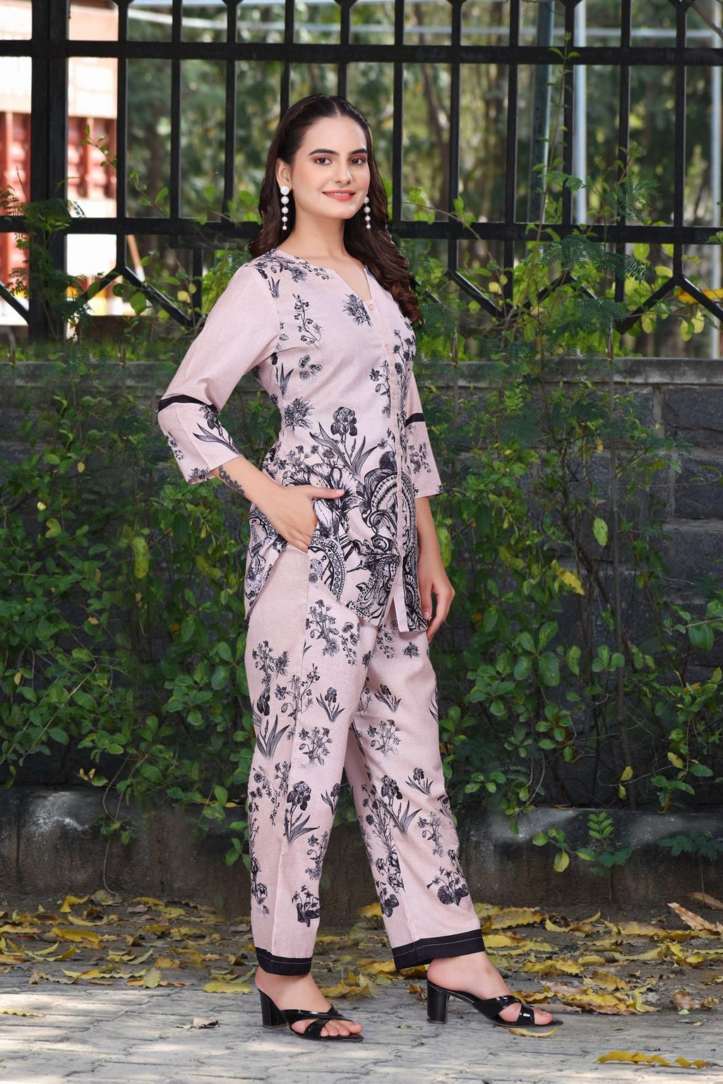Lilac Colour Designer Co-ord Set for Women With Graphic Print