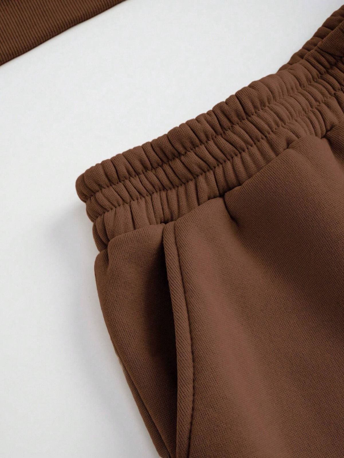 Coffee Brown Colour Women's Comfortable Co-Ord Set with Graphic Print