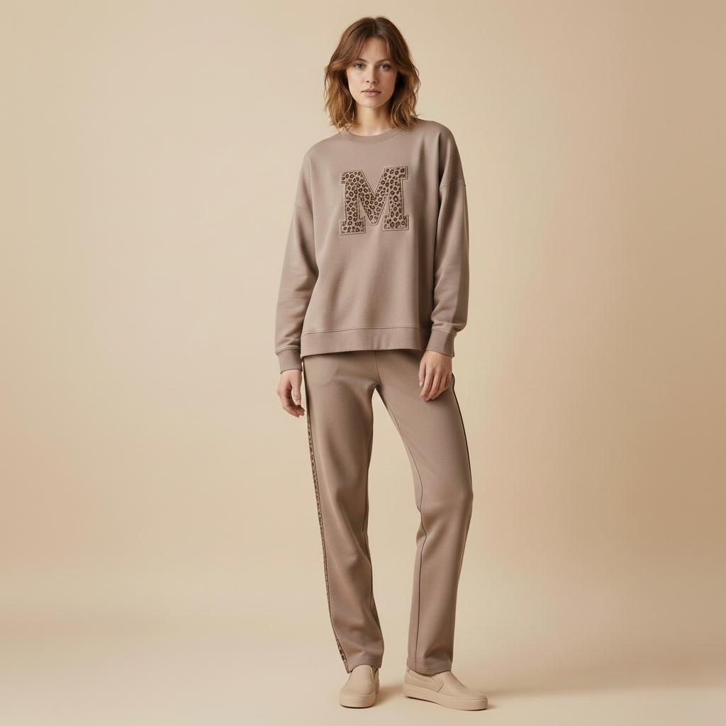 Beige Colour Women's Co-Ord Set with Leapord Print