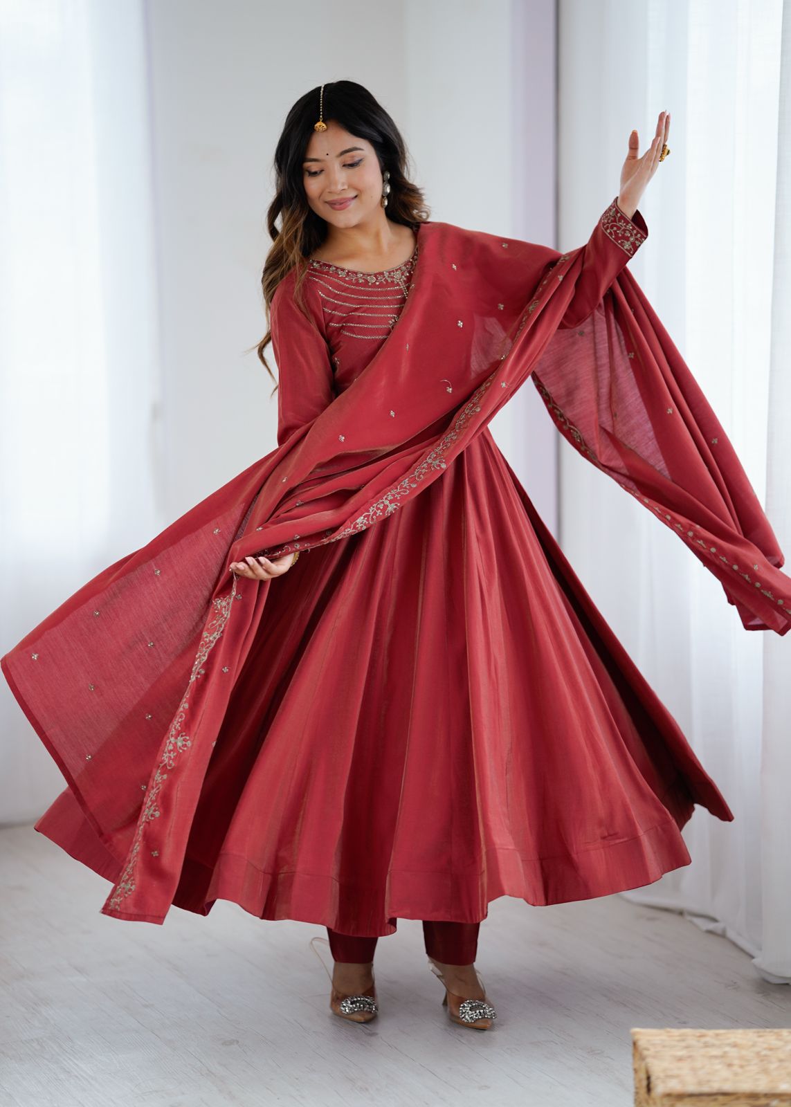 Premium Roman Shimmer Chanderi Silk 16 Kali Anarkali Gown Set with Beadwork Dupatta & Pant