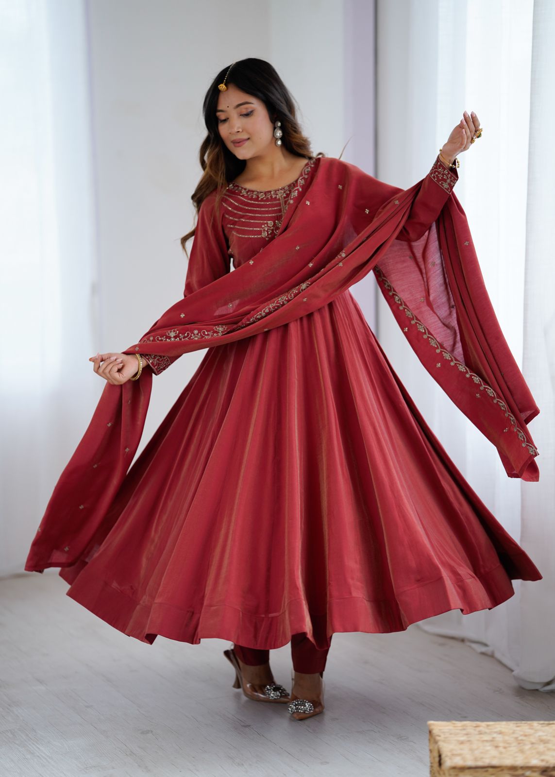 Premium Roman Shimmer Chanderi Silk 16 Kali Anarkali Gown Set with Beadwork Dupatta & Pant
