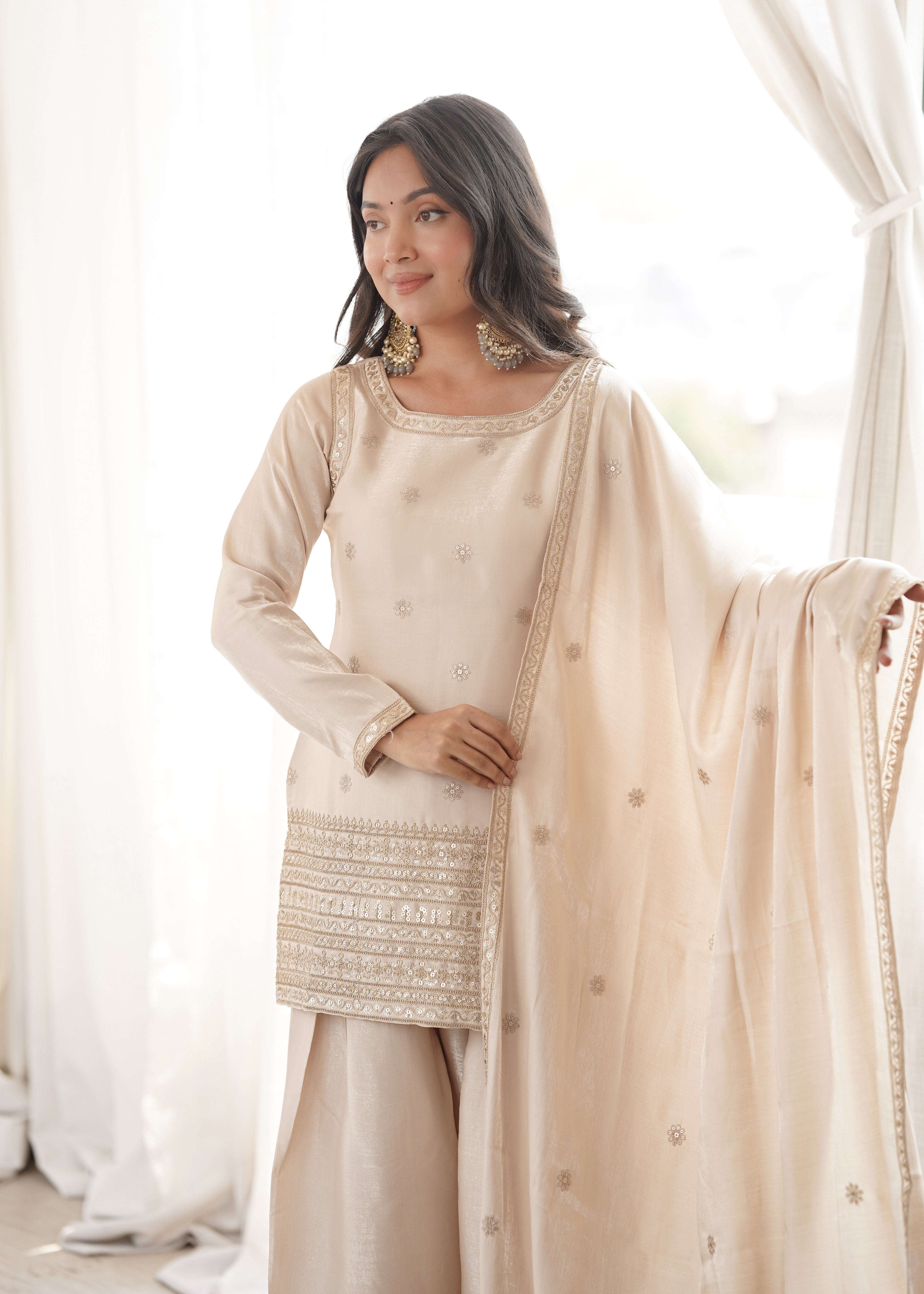 ARENIVA Ivory Embroidered Roman Silk Chanderi Kurta Set with Palazzo & Dupatta