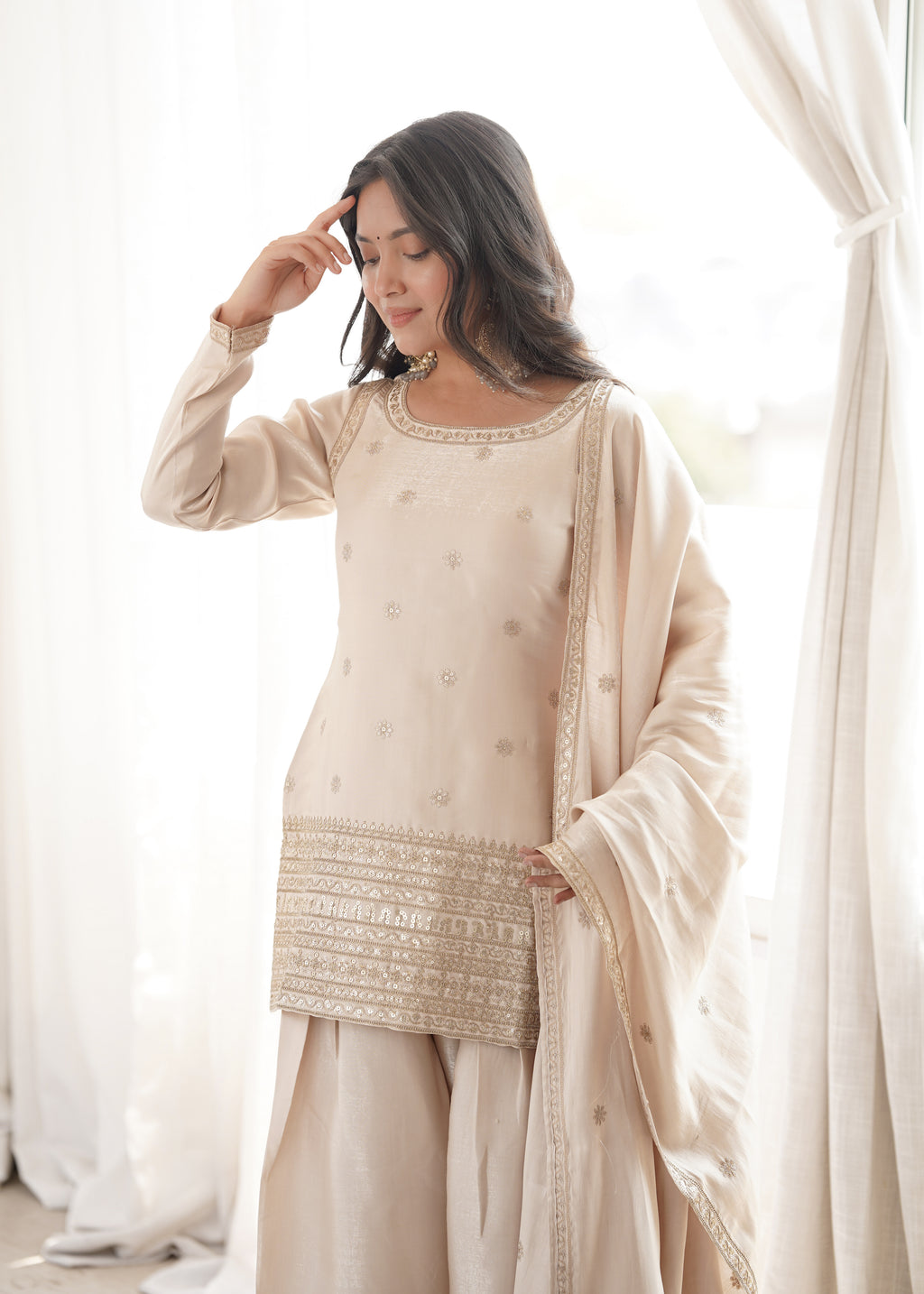 ARENIVA Ivory Embroidered Roman Silk Chanderi Kurta Set with Palazzo & Dupatta
