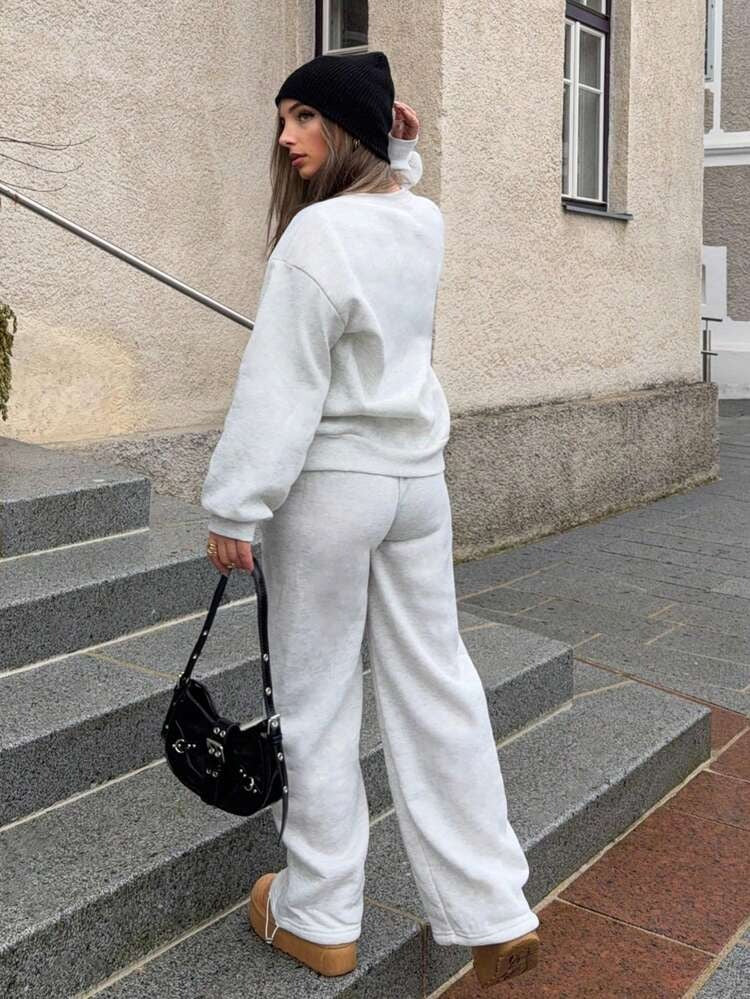Women’s Oversized Fit Sweatshirt & Wide-Leg Joggers Set