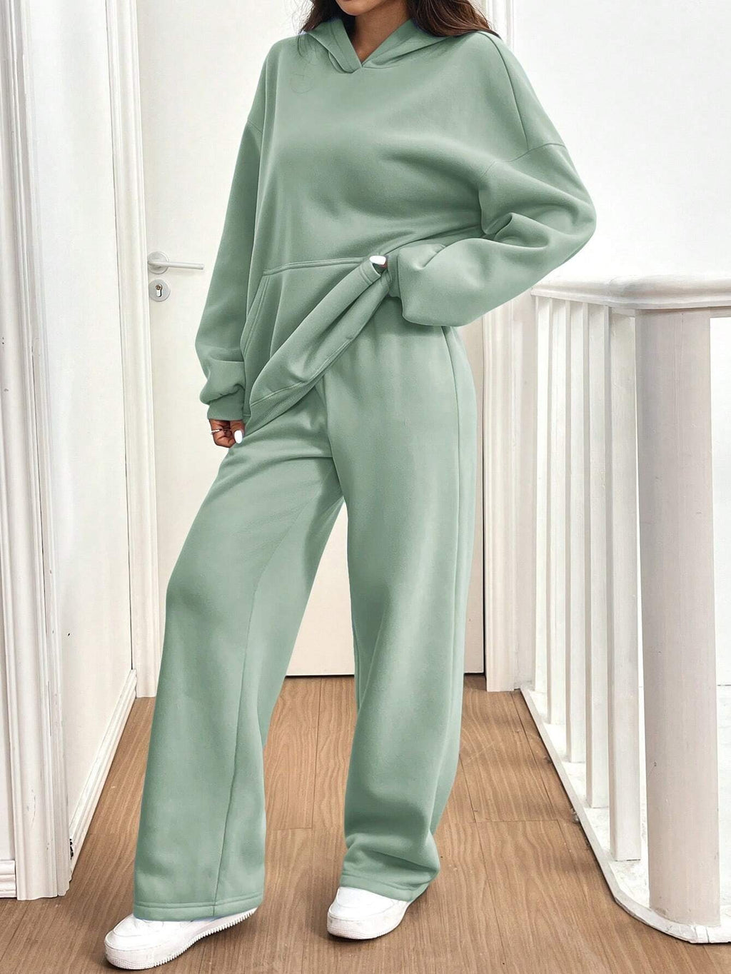 ARENIVA - Mint Green Colour Women's Comfortable Co-Ord Set