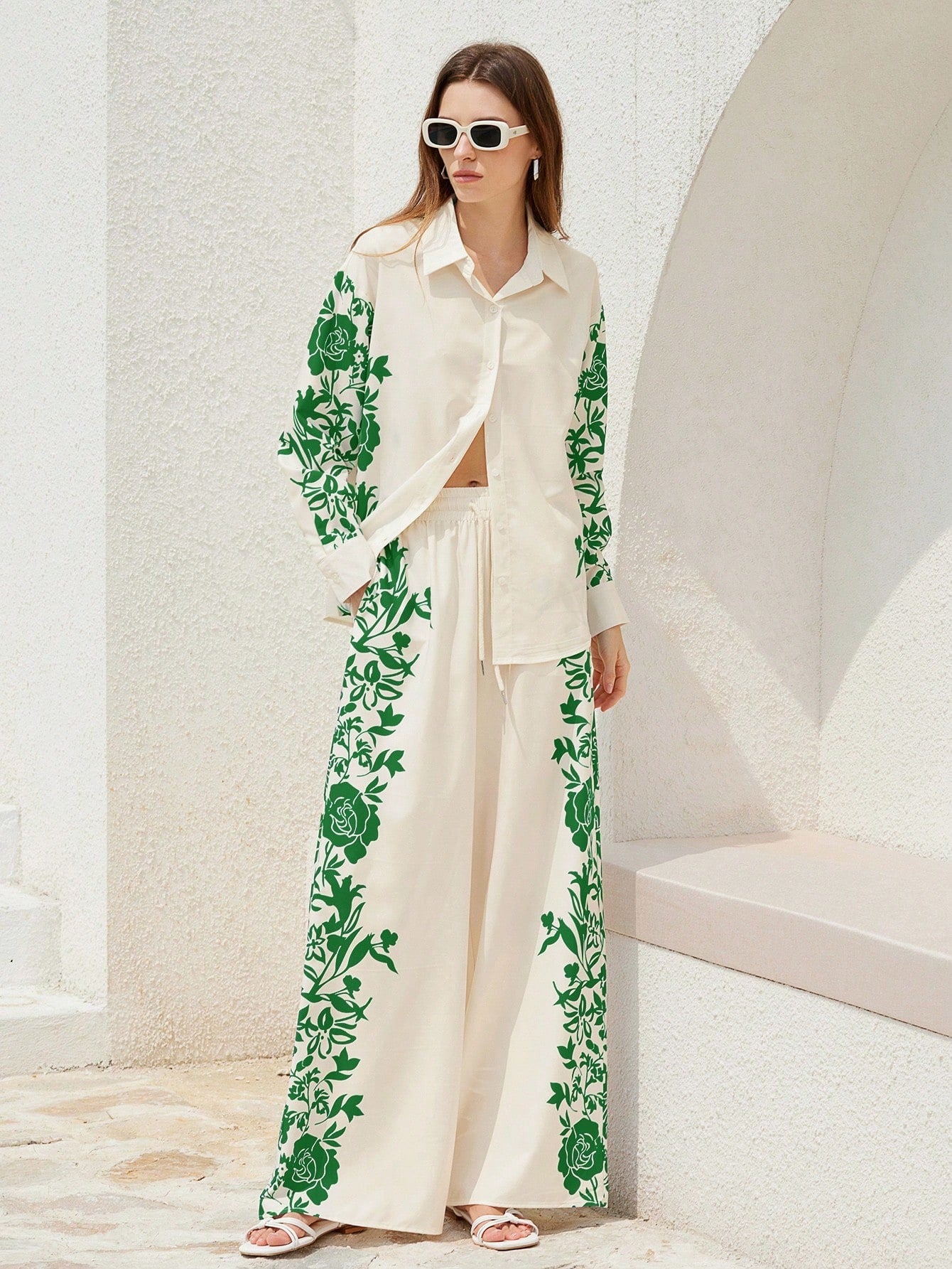 ARENIVA - Cloud White Colour Classi Printed Co-Ord Set