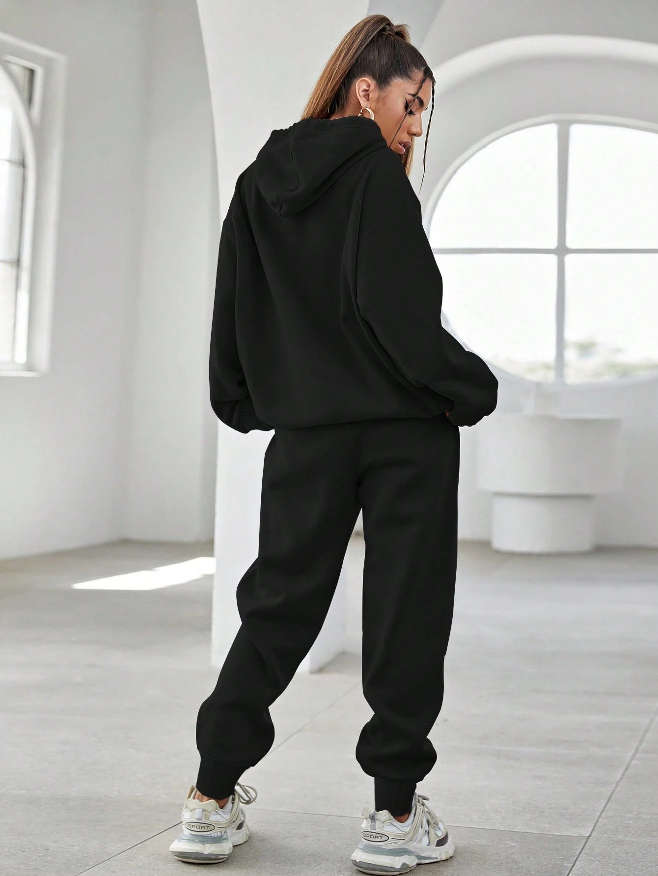 Casual Oversized Hoodie with Joggers