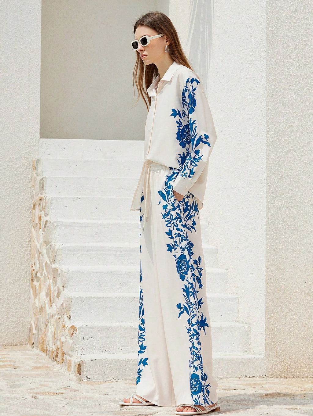 ARENIVA - Off White Colour Classi Printed Co-Ord Set
