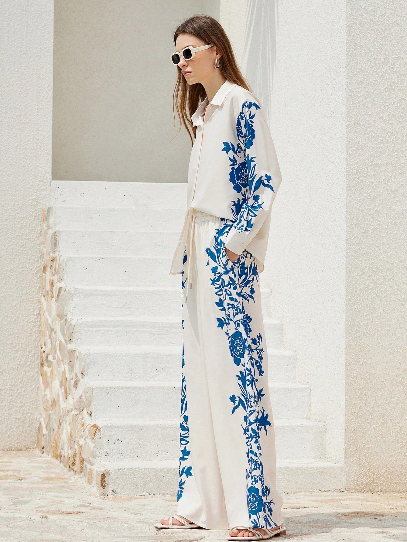 ARENIVA - Off White Colour Classi Printed Co-Ord Set
