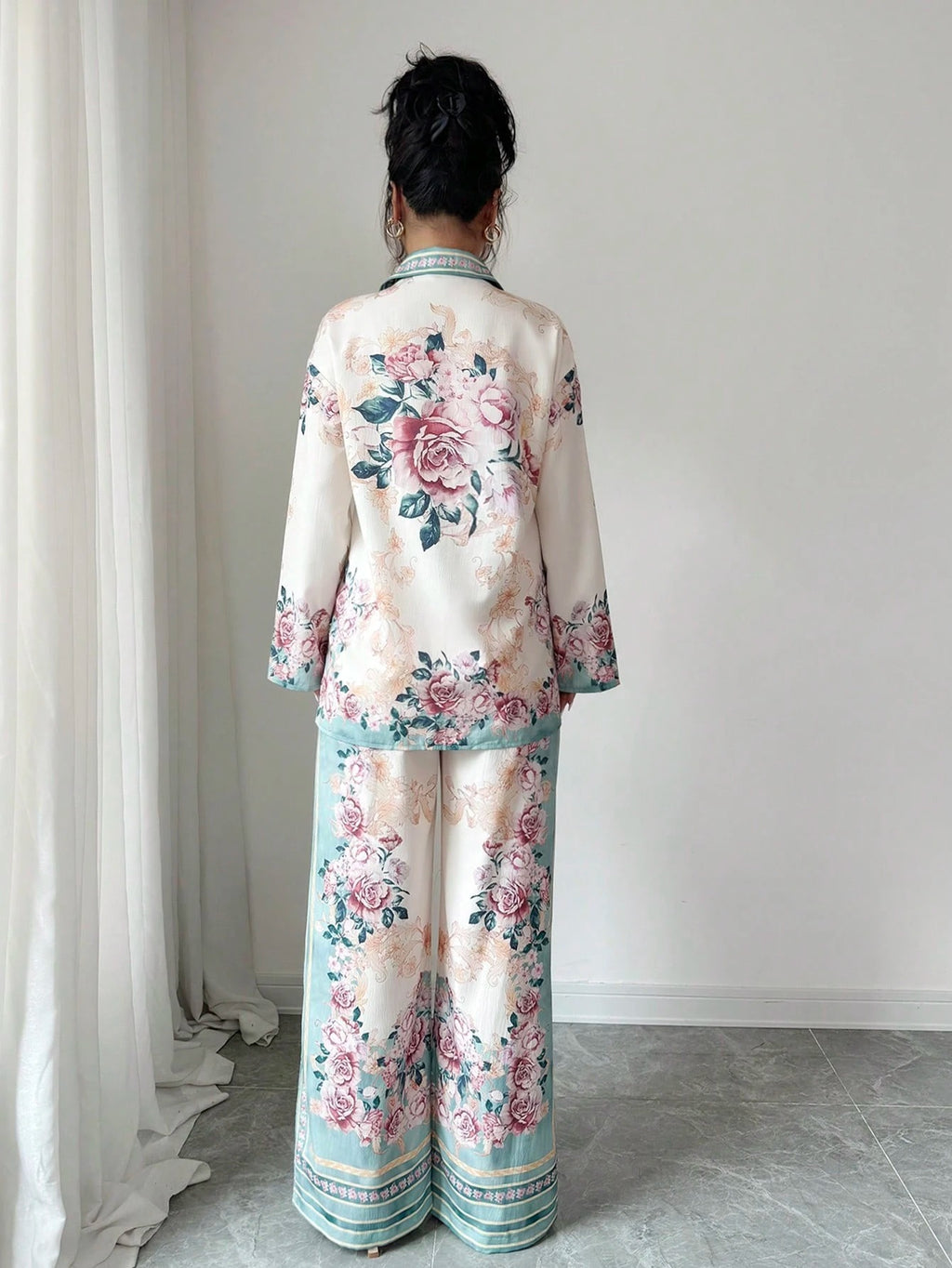 ARENIVA - Mint Green & White Colour Floral Women's Co-Ord Set