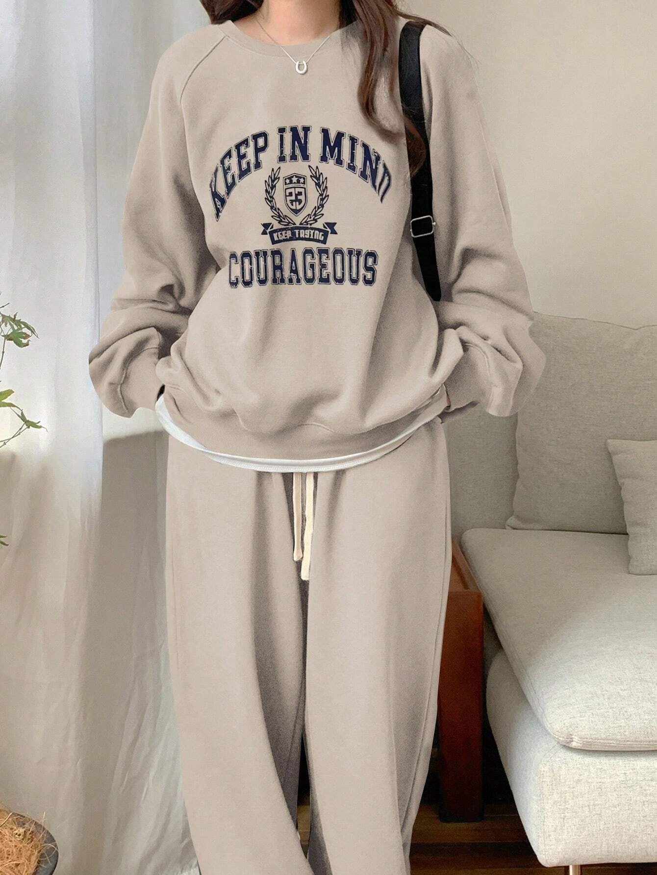Women's Oversized Graphic Sweatshirt and Wide-Leg Pants Co-ord Set