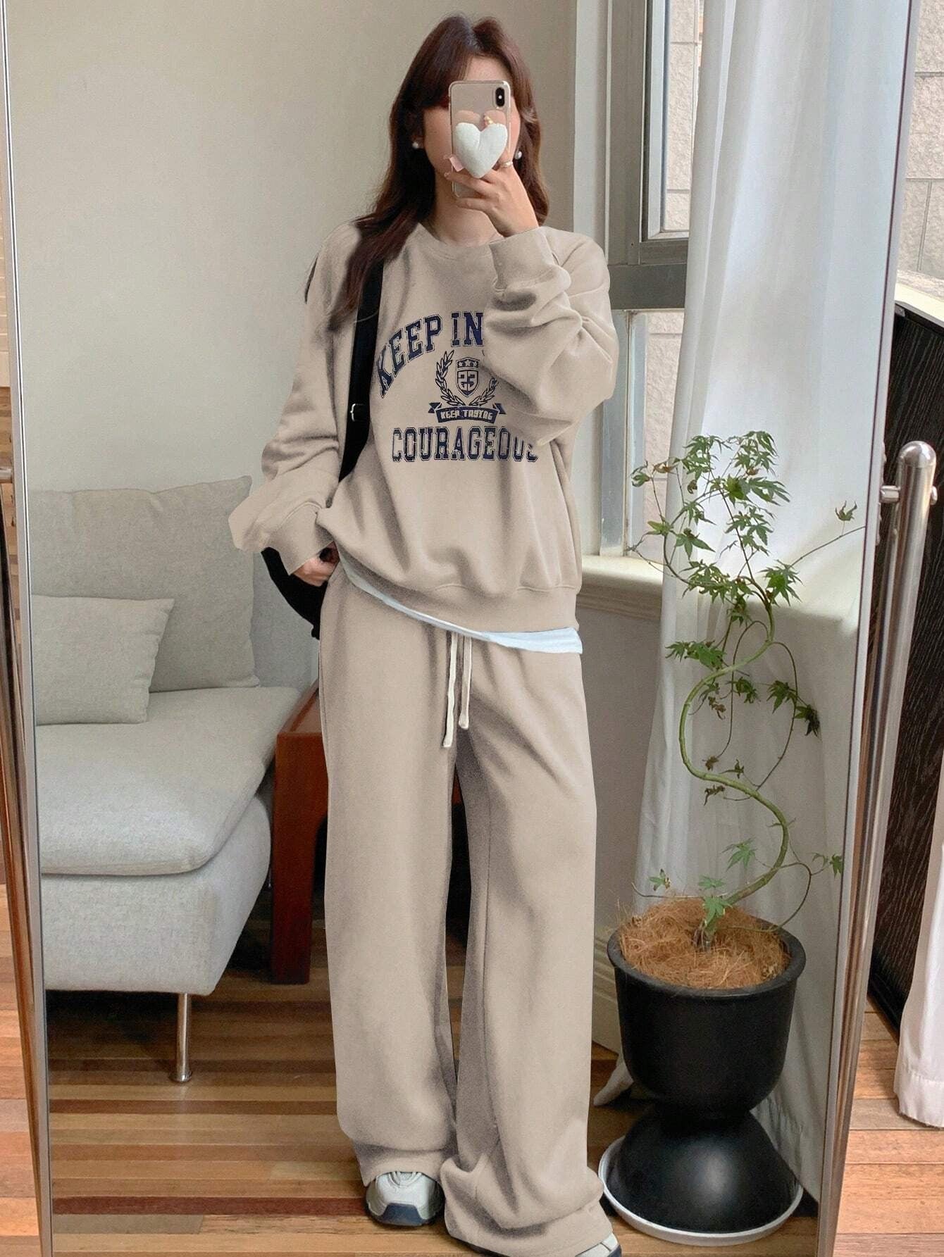 Women's Oversized Graphic Sweatshirt and Wide-Leg Pants Co-ord Set