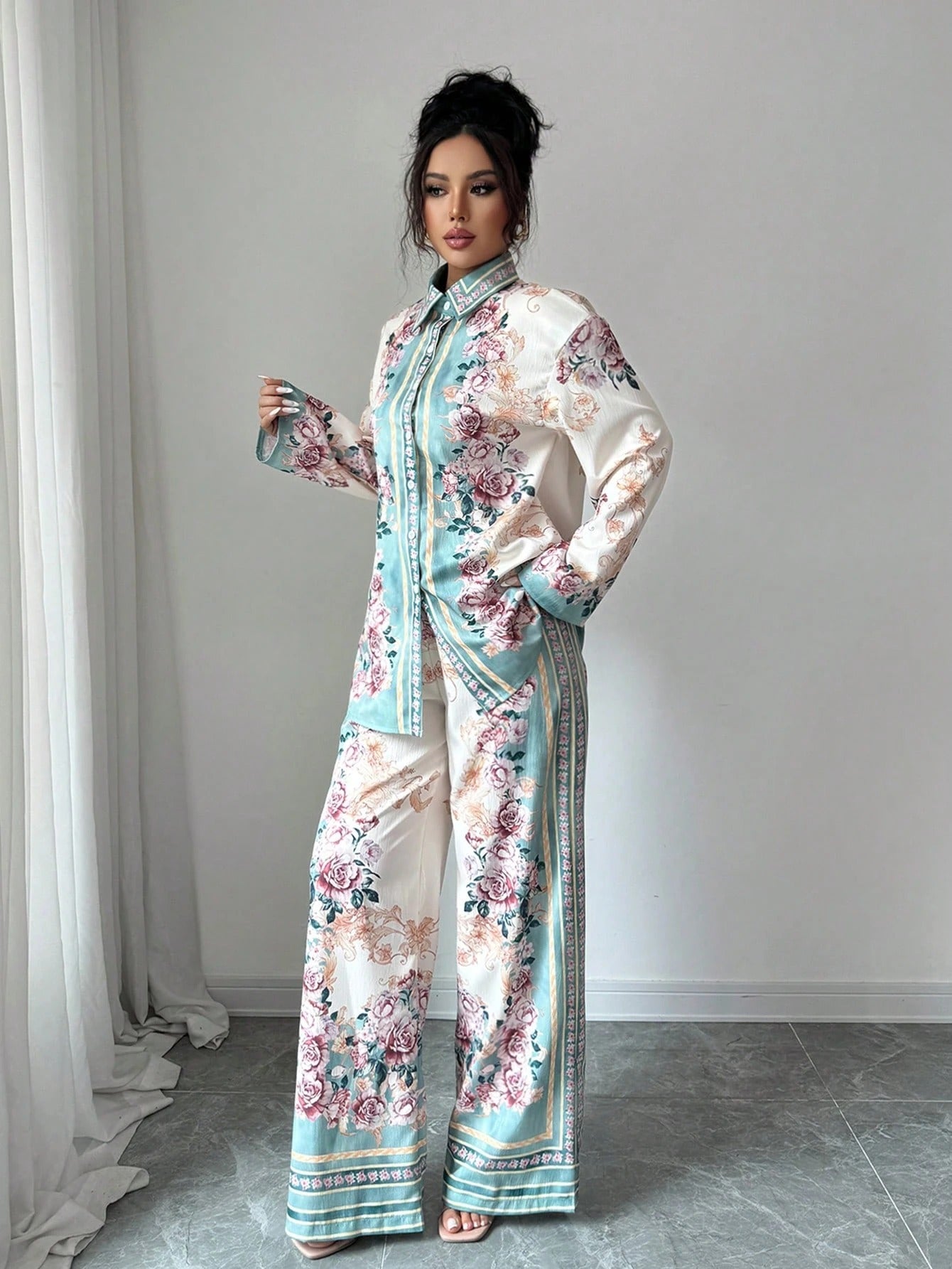 ARENIVA - Mint Green & White Colour Floral Women's Co-Ord Set