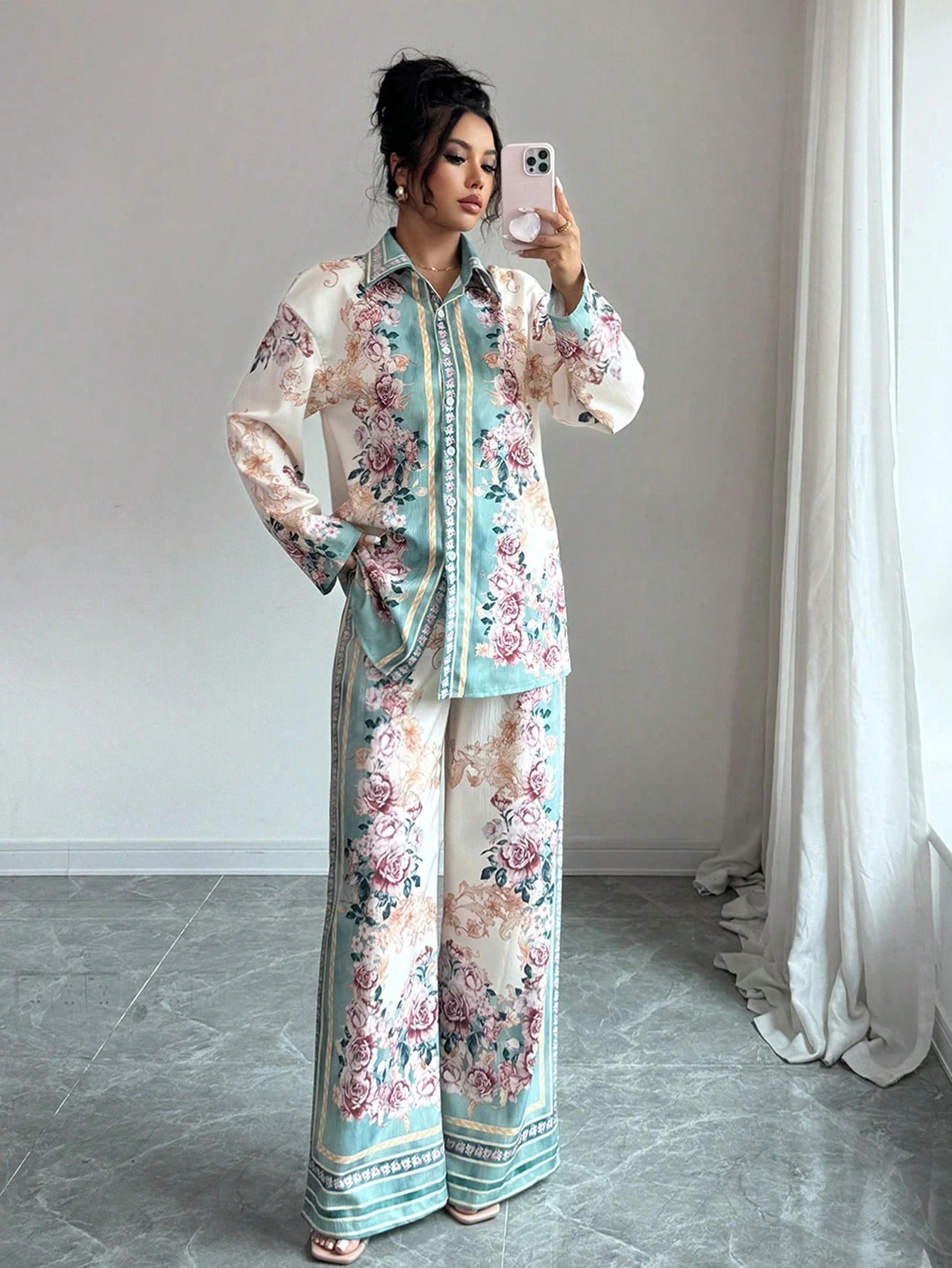 ARENIVA - Mint Green & White Colour Floral Women's Co-Ord Set