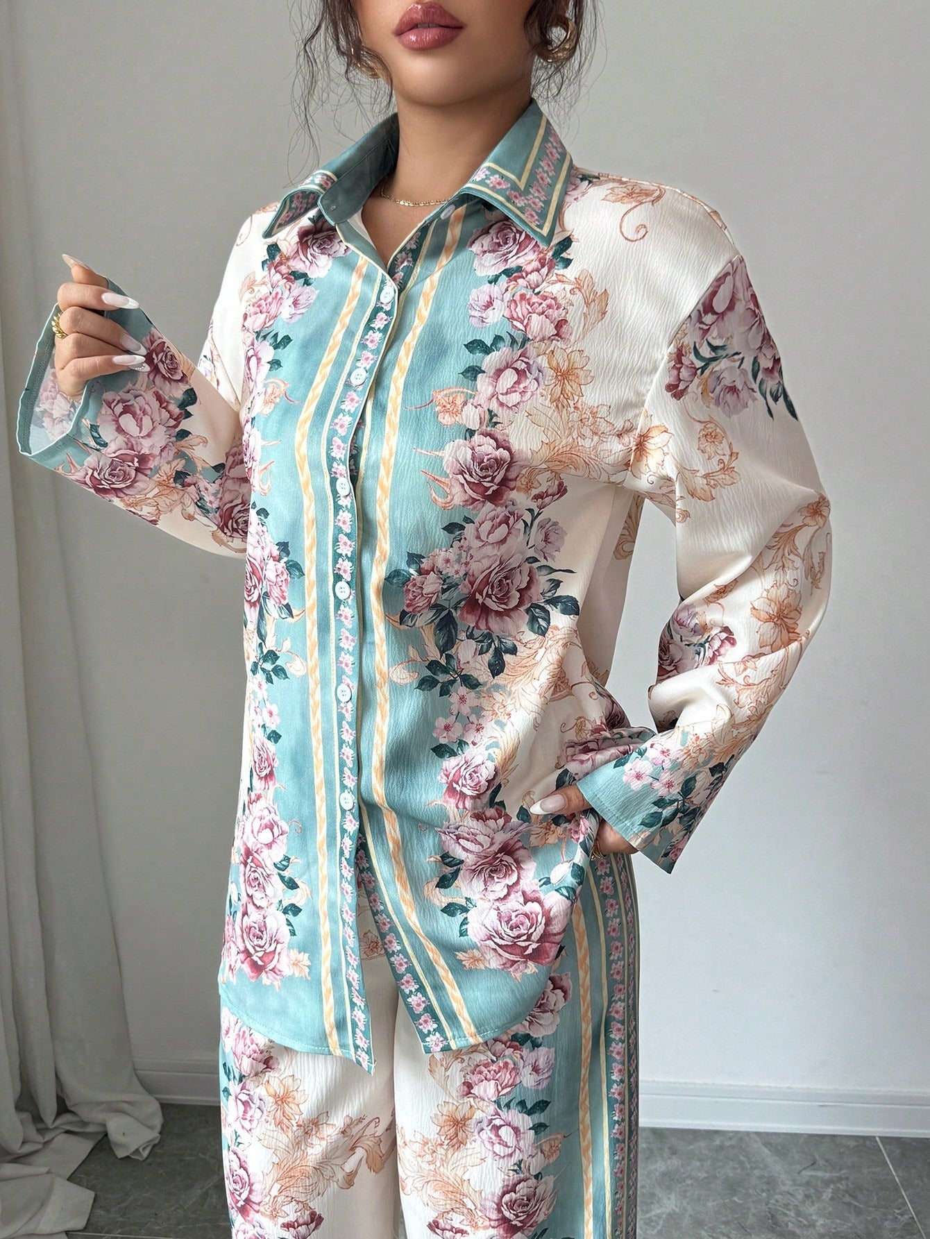 ARENIVA - Mint Green & White Colour Floral Women's Co-Ord Set