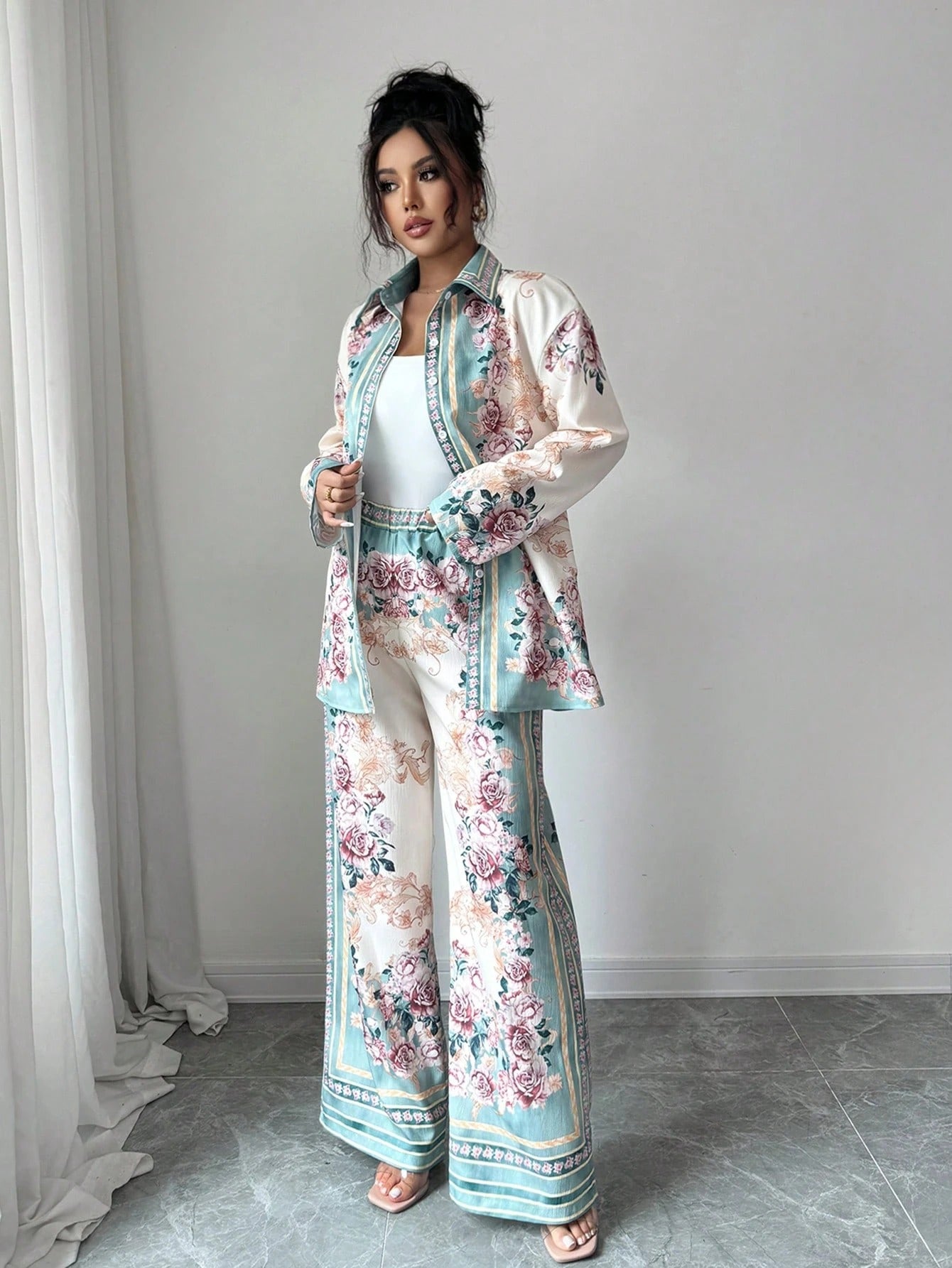 ARENIVA - Mint Green & White Colour Floral Women's Co-Ord Set