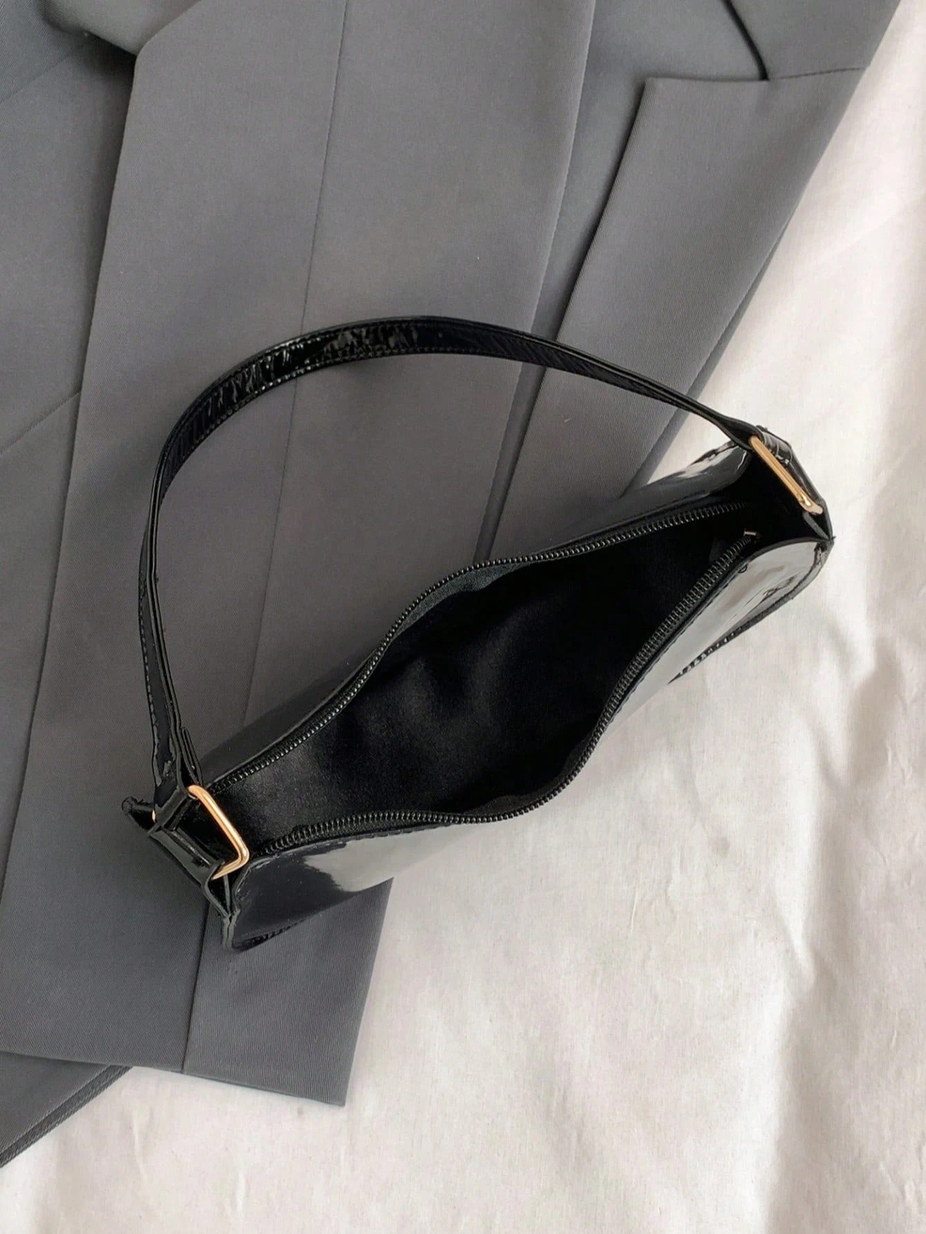 Versatile Crescent-Shaped Shoulder Bag