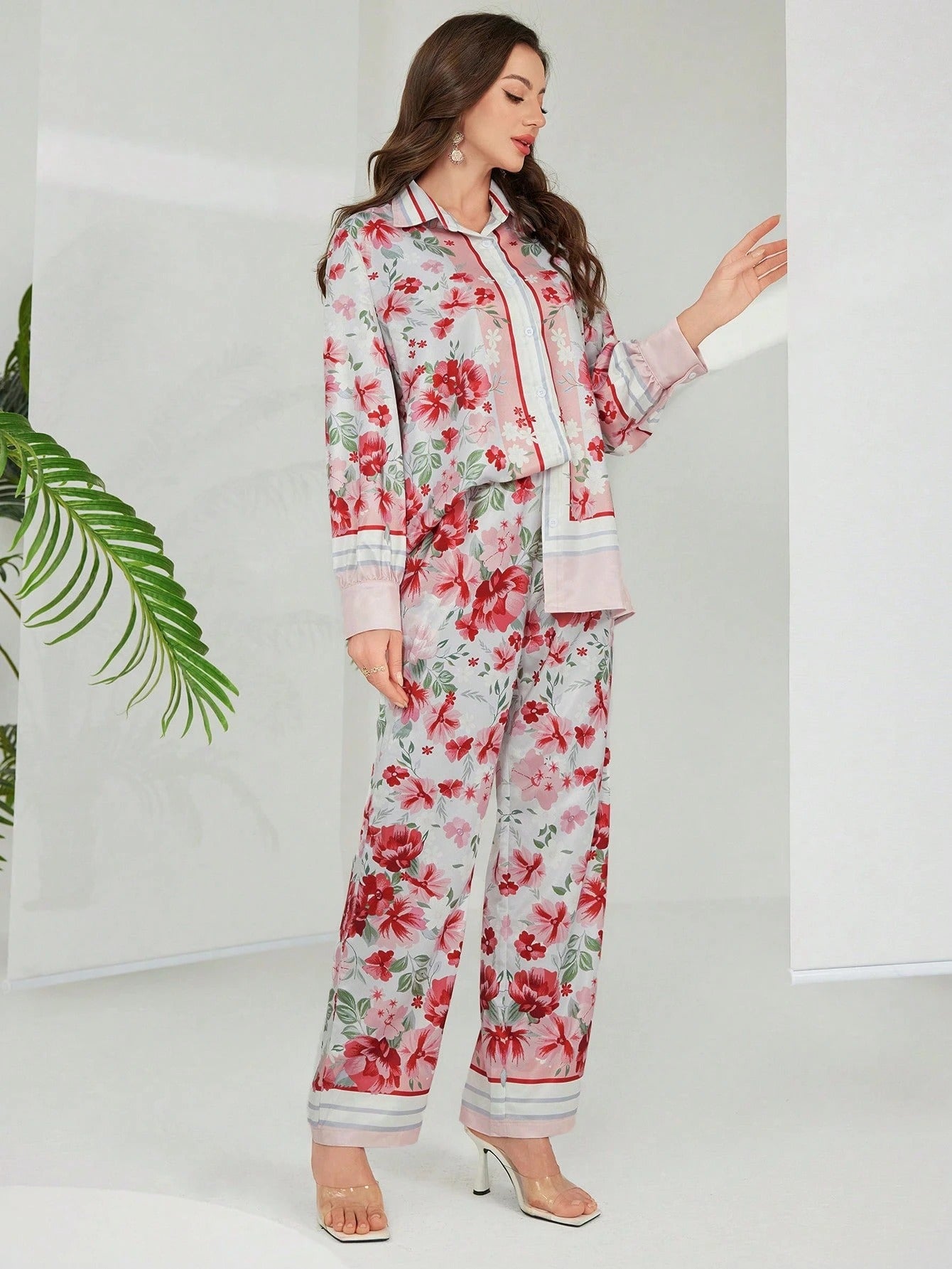 ARENIVA - Clasi red Colour Floral Women's Co-ord Set