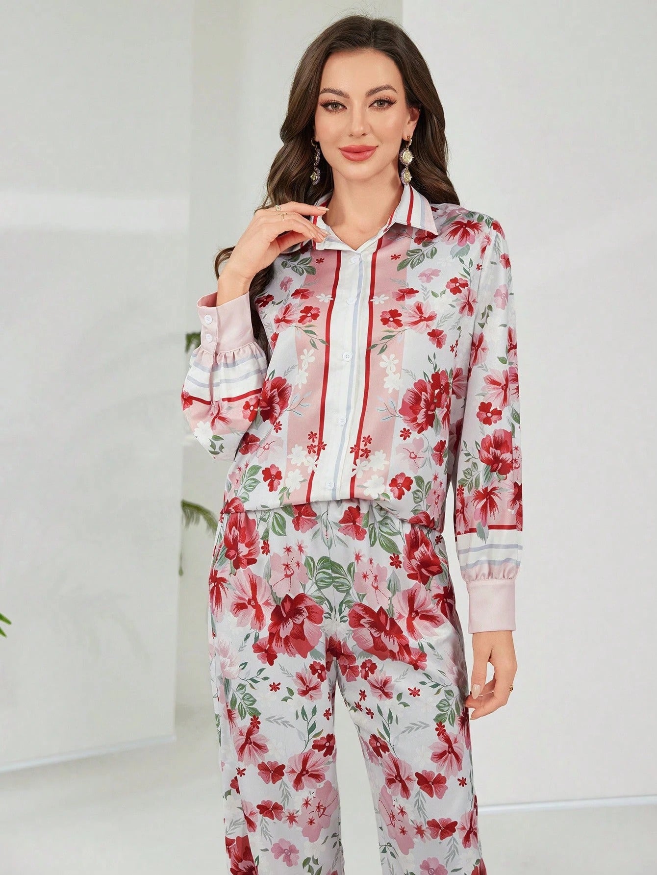 ARENIVA - Clasi red Colour Floral Women's Co-ord Set