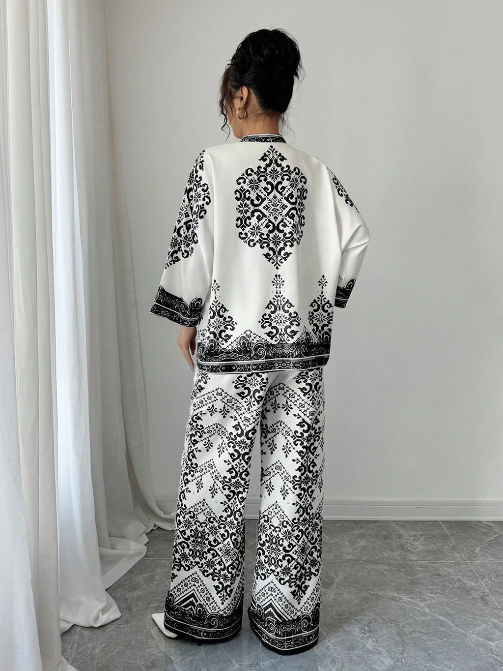 ARENIVA - Classi Black & White Colour Women's Co-Ord Set