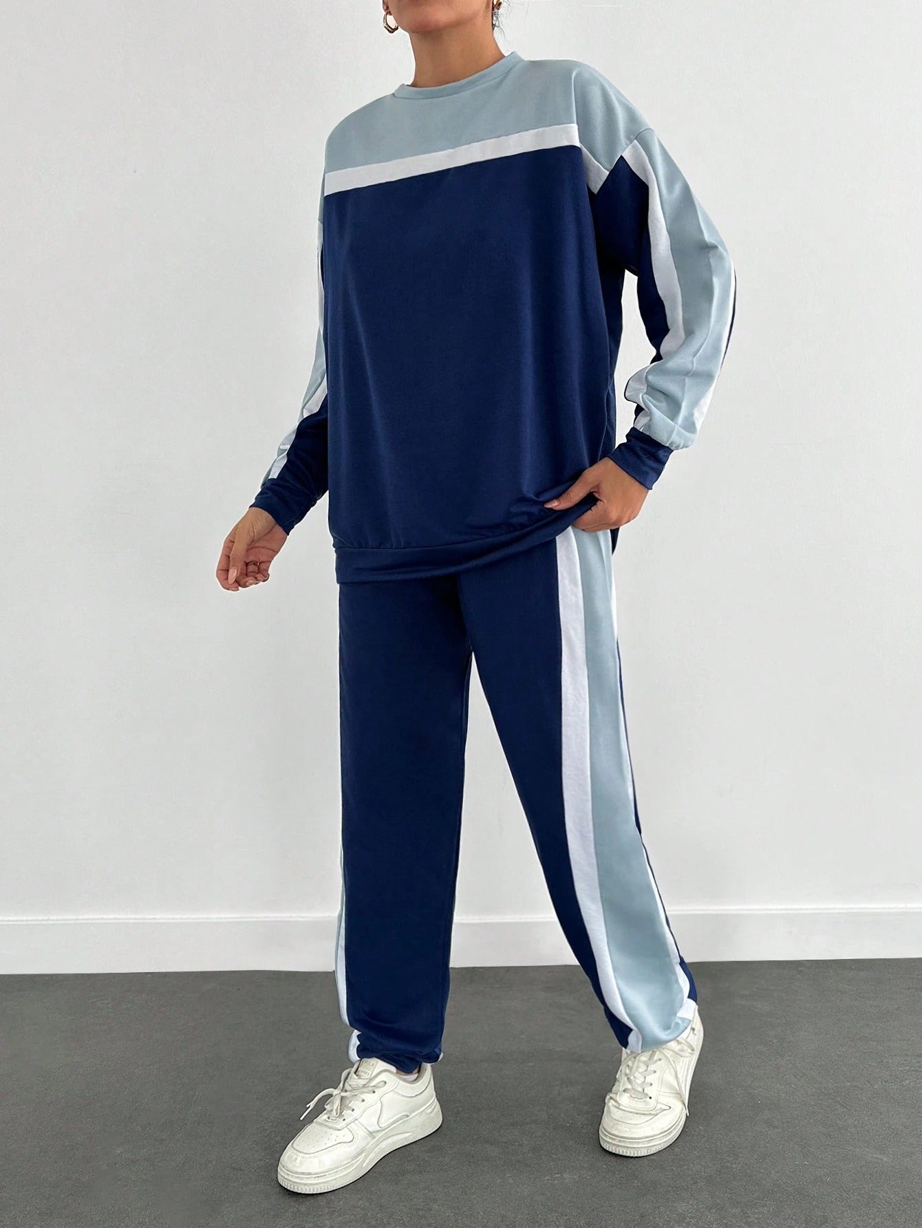 Two-Tone Jogger & Sweatshirt Co-Ord Set for Women