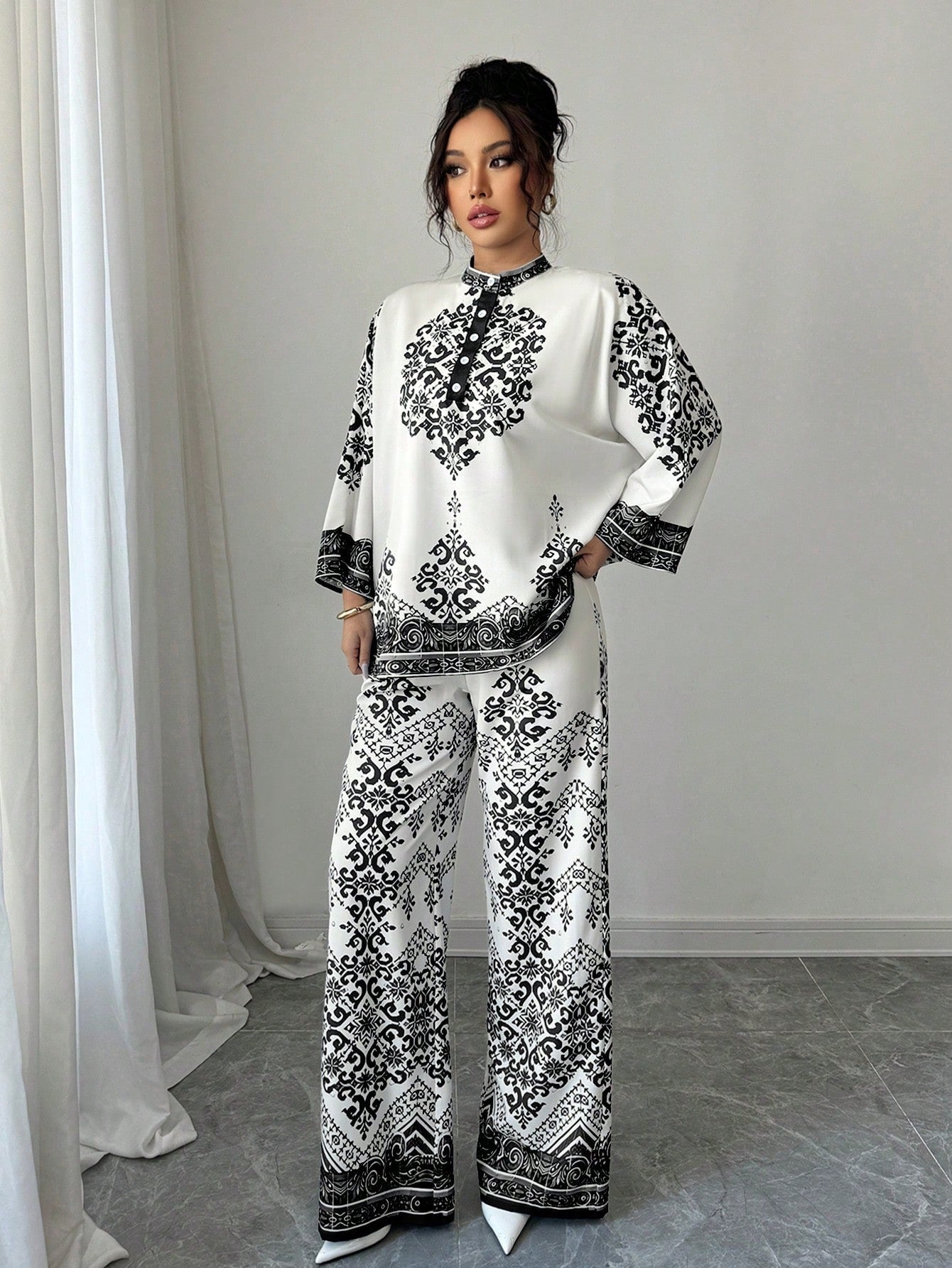 ARENIVA - Classi Black & White Colour Women's Co-Ord Set