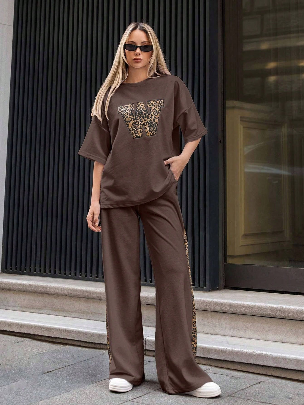 Mud Brown Colour Women's Co-Ord Set with Leapord Print