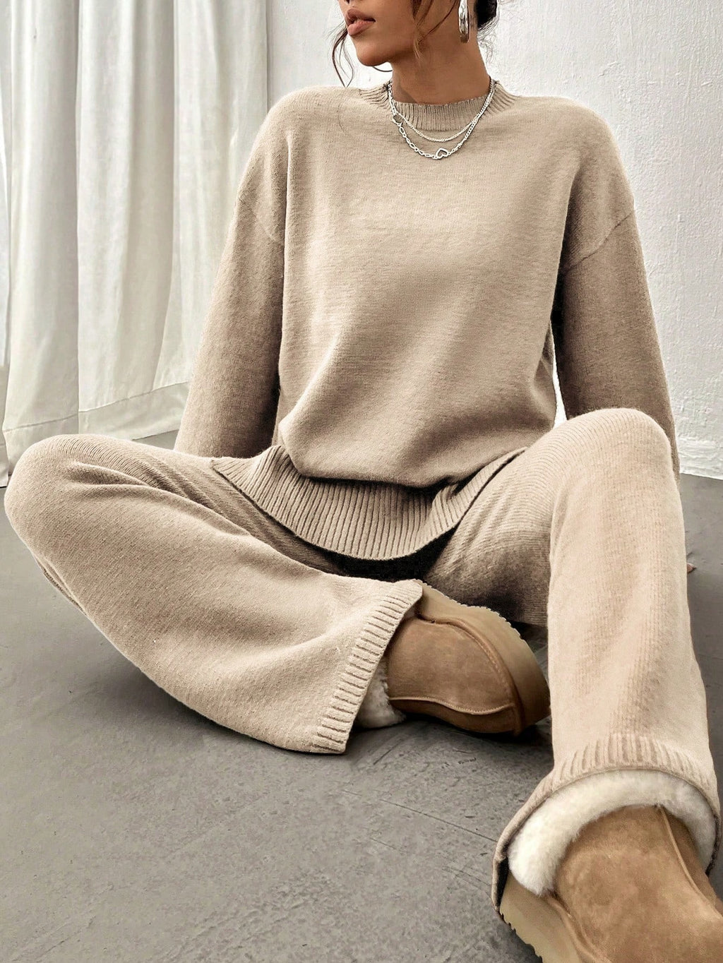 Women’s Knitted Loungewear Co-Ord Set – Beige